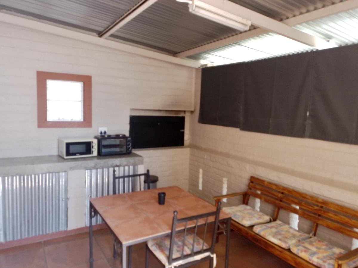 Larochelle Guesthouse Keetmanshoop Dış mekan fotoğraf